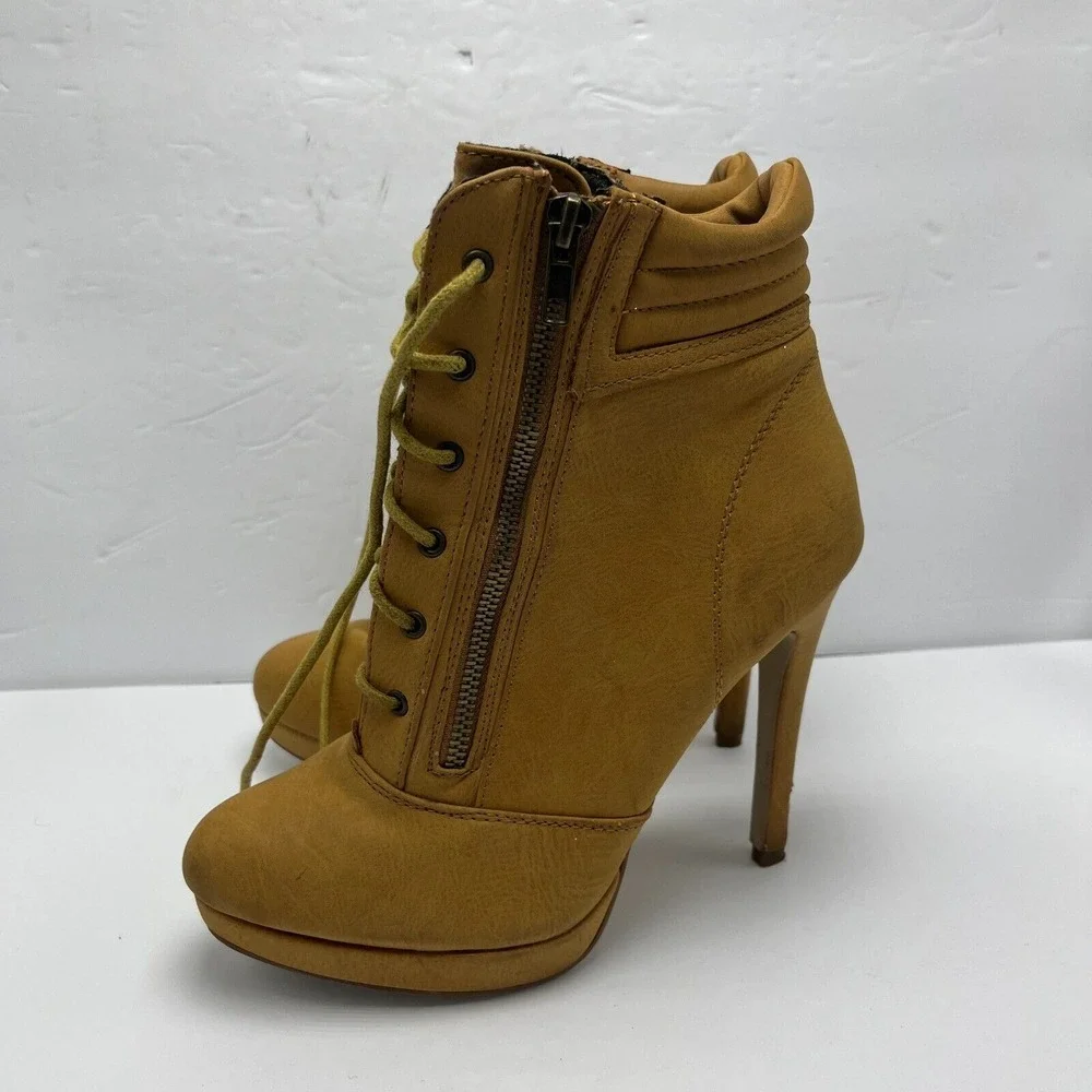 Steve Madden women's zip lace‎ boots tan size 7.5